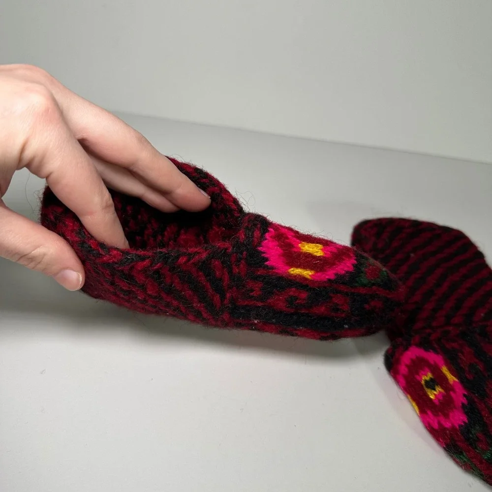 Handmade Wool Knit Slippers Red Black‎ Floral Folk Art Cozy Loungewear
